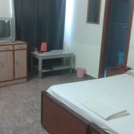 Hotel Pritam Palace Hisar Екстер'єр фото